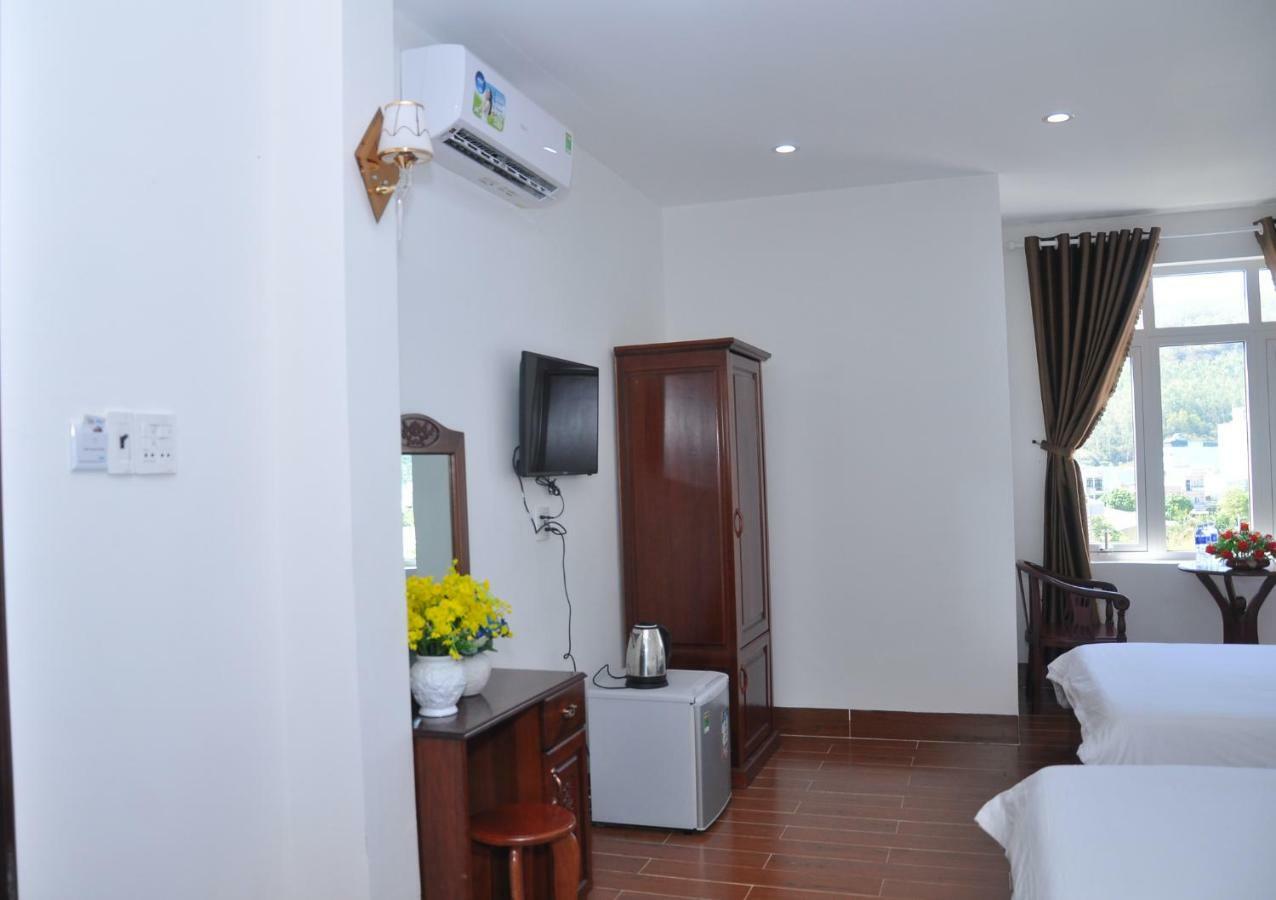 Thuy Tien Hotel Куинён Экстерьер фото